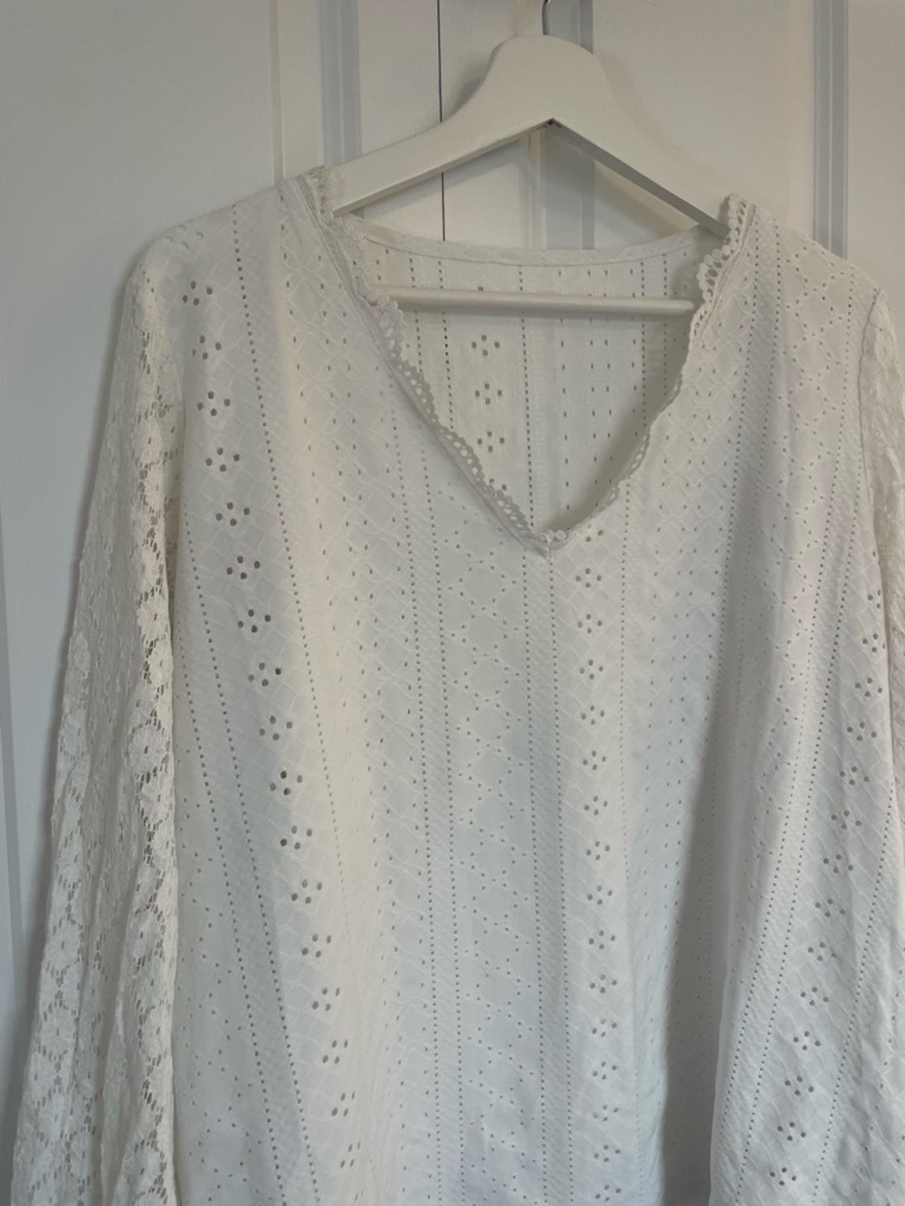 Cupshe Beach Coverup Top - Picture 2 of 9